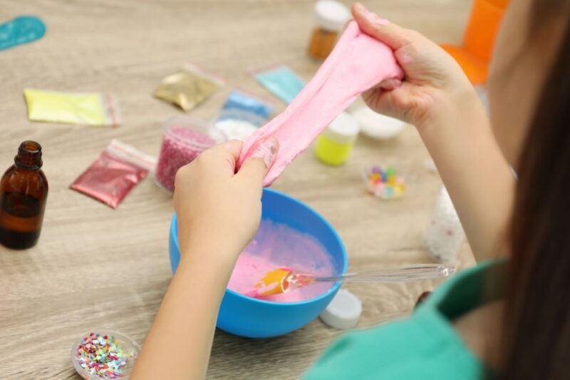 The Best Way to Make DIY Slime That Isn’t Messy
